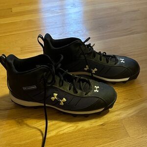 Under Armour Black and White Athletic Cleats